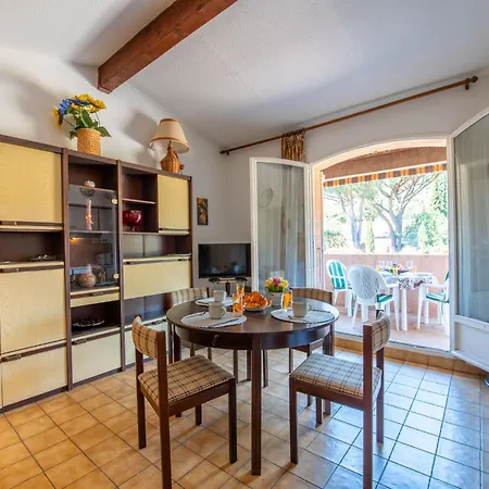Les Vignes-2 By Interhome